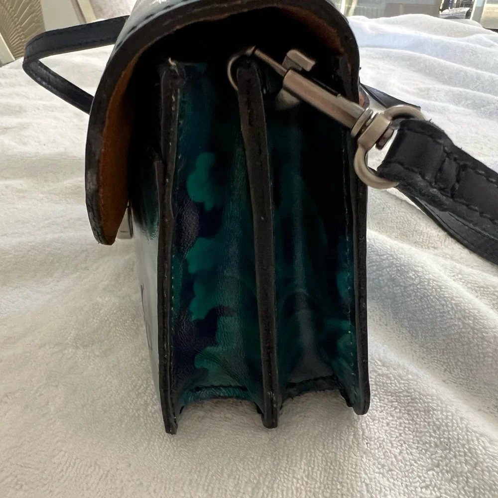 DESIGNER Patricia Nash 
Floral Blue and Green Women's Bag - Picture 3 of 11